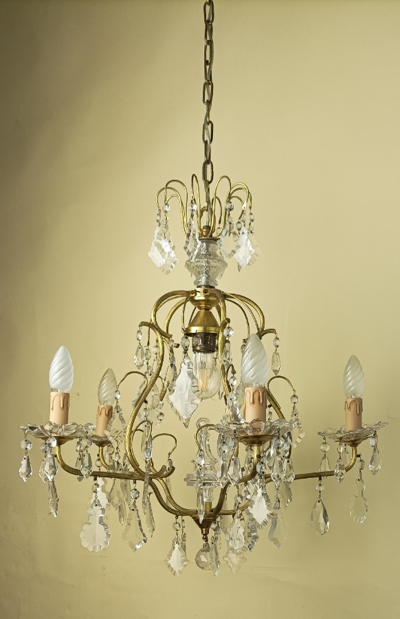 Italian Crystal Chandelier (1).jpg